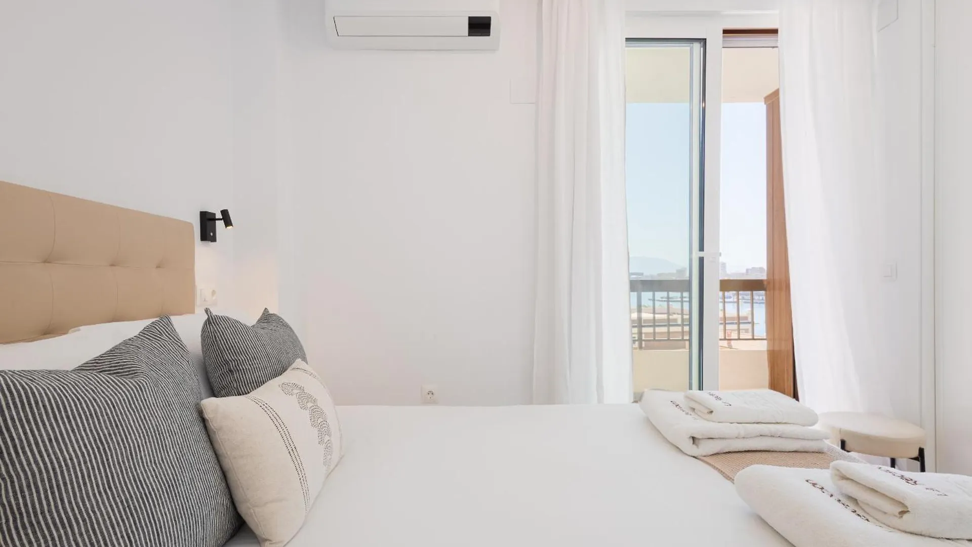 Apartman C36 Elegant 2 Bdr Apt Amazing Views Málaga Spanyolország