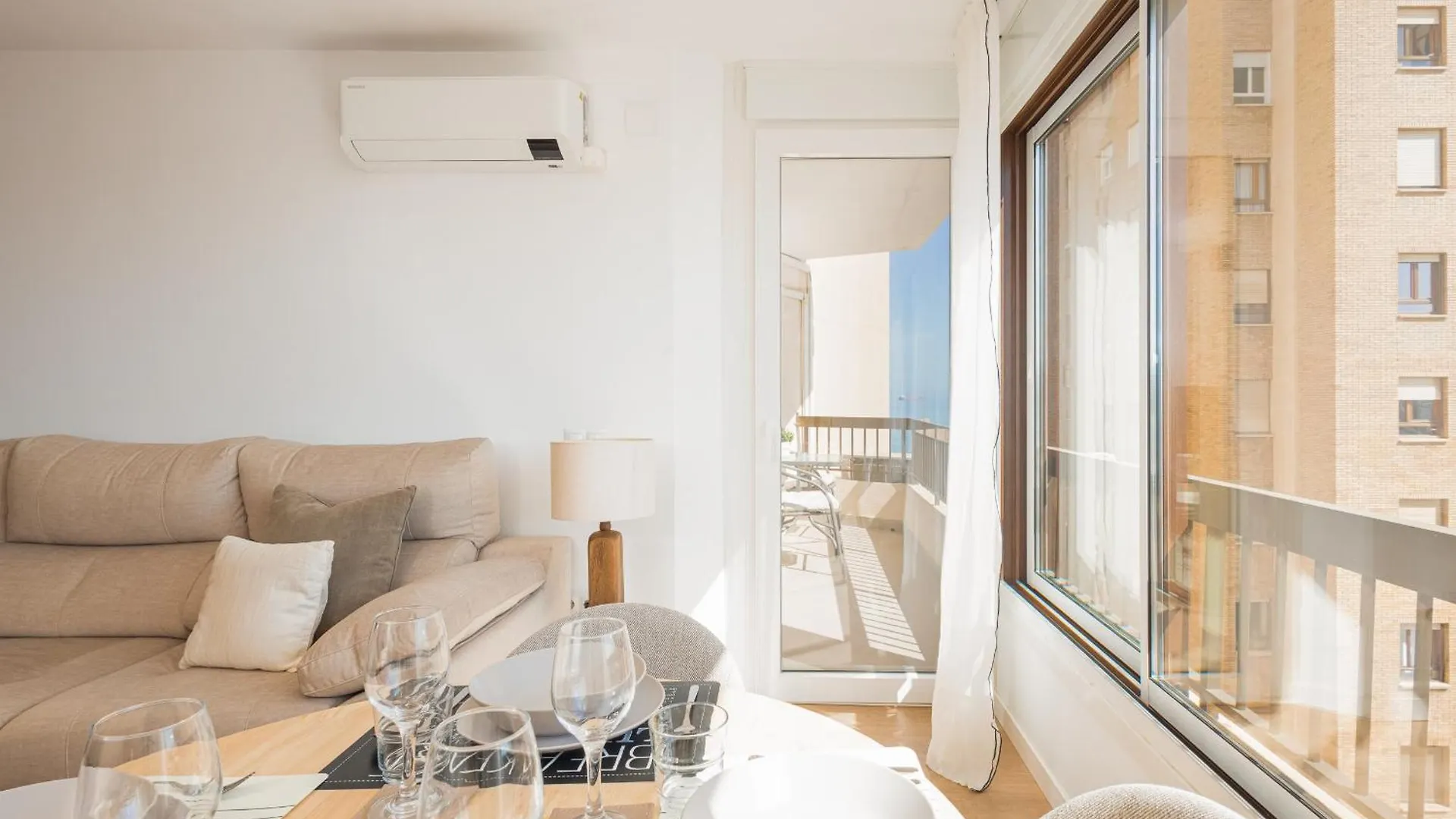 C36 Elegant 2 Bdr Apt Amazing Views Málaga Apartman